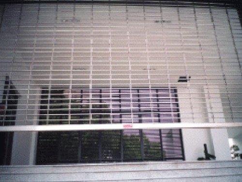 電動(dòng)鏈接卷簾門