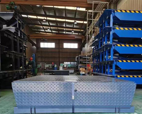 固定式登車橋，卸貨平臺 